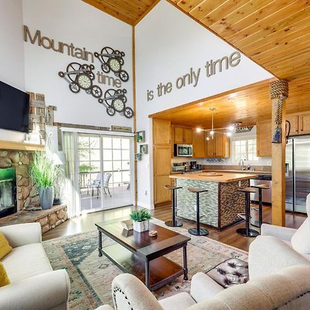 Remodeled Crestline Retreat Walk To Lake Gregory! Esterno foto