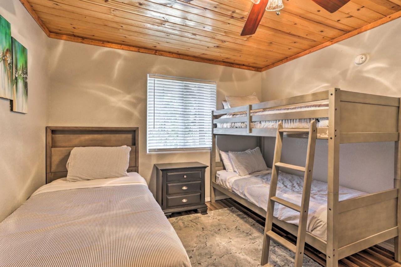 Remodeled Crestline Retreat Walk To Lake Gregory! Esterno foto