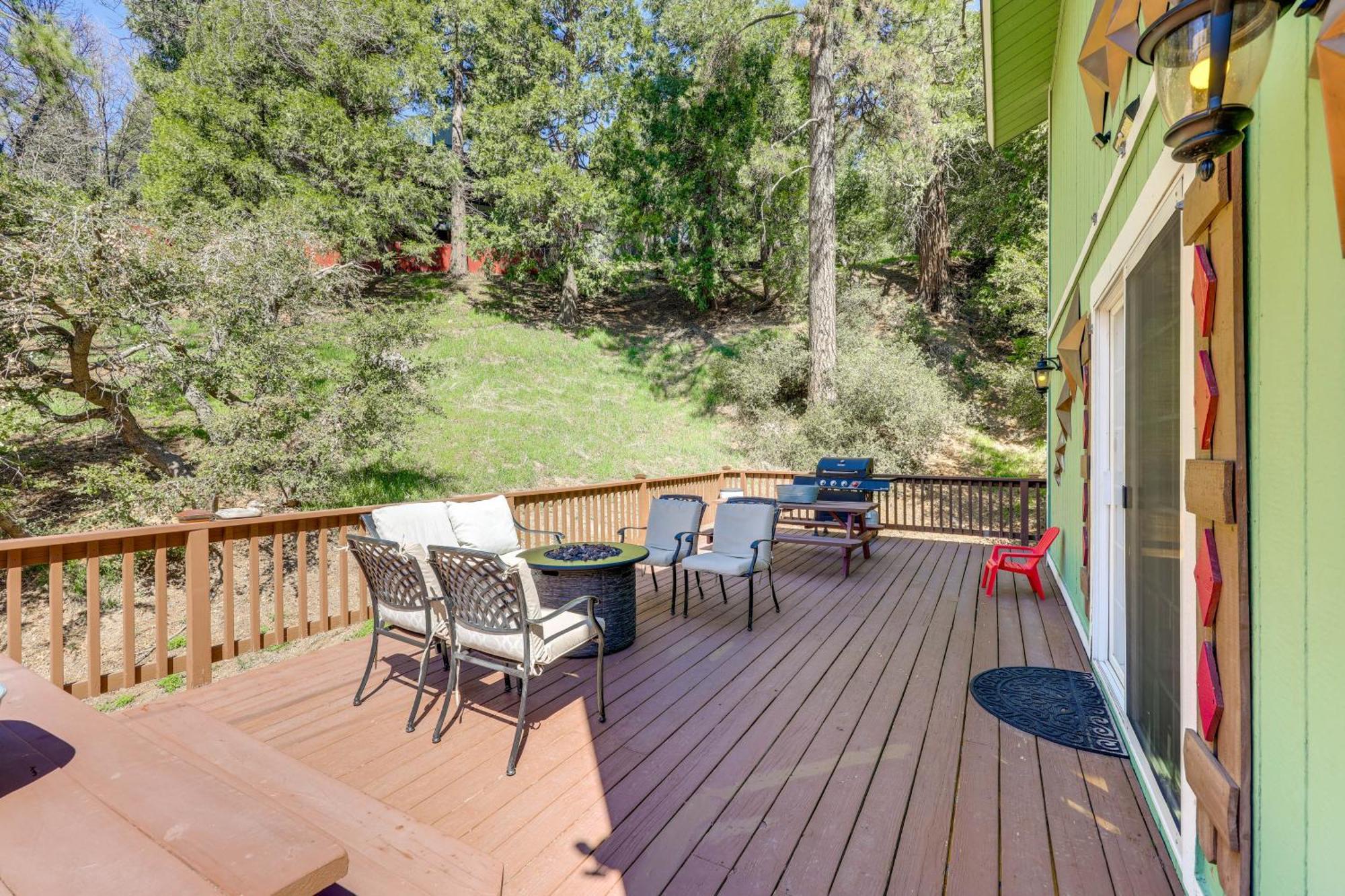 Remodeled Crestline Retreat Walk To Lake Gregory! Esterno foto